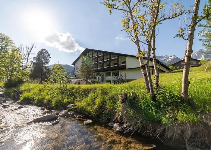 Saentis انترواسر