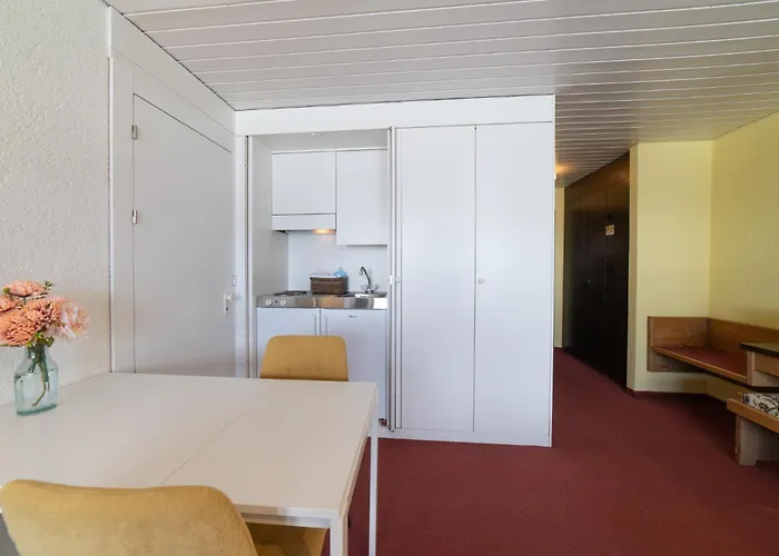 Saentis انترواسر